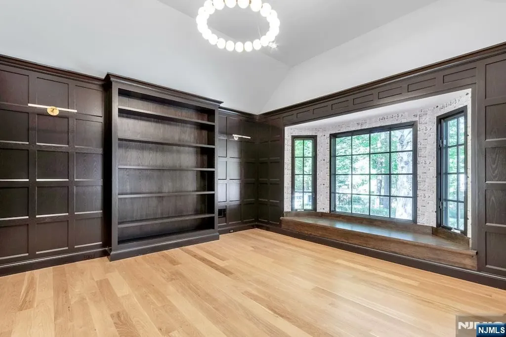 4 Duck Pond Road Alpine NJ 07620