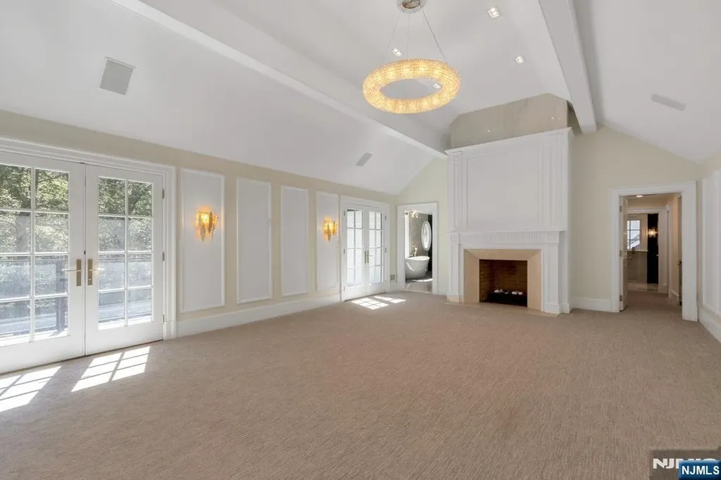 4 Duck Pond Road Alpine NJ 07620