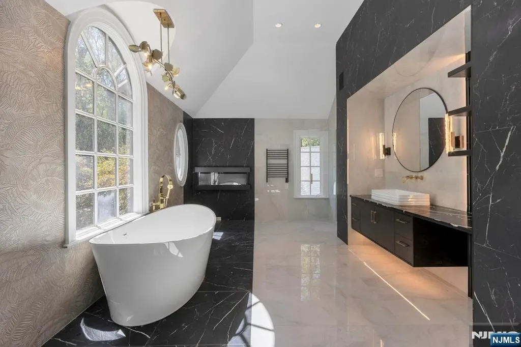 4 Duck Pond Road Alpine NJ 07620