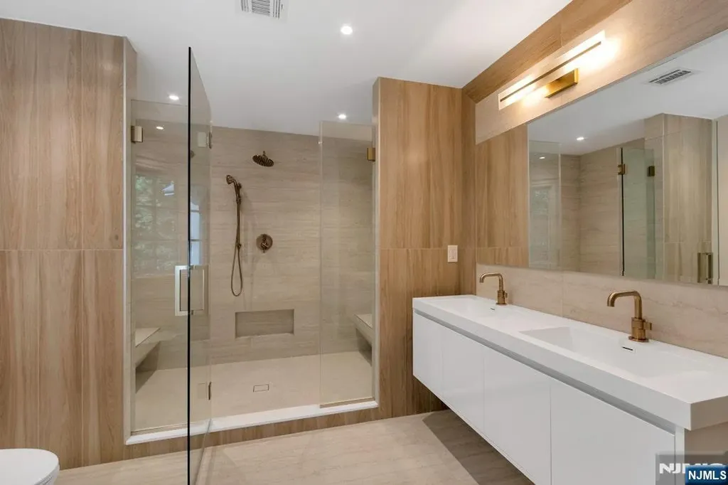 4 Duck Pond Road Alpine NJ 07620