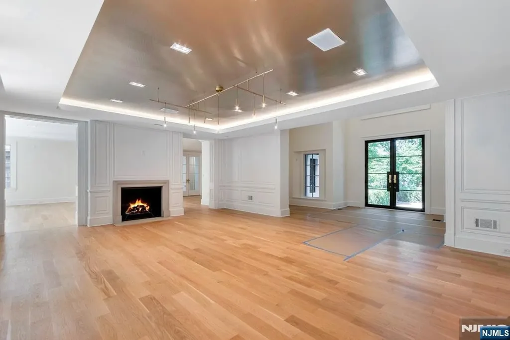 4 Duck Pond Road Alpine NJ 07620