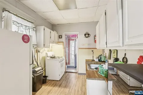 107 Saint Davids Place Atlantic City NJ 08401