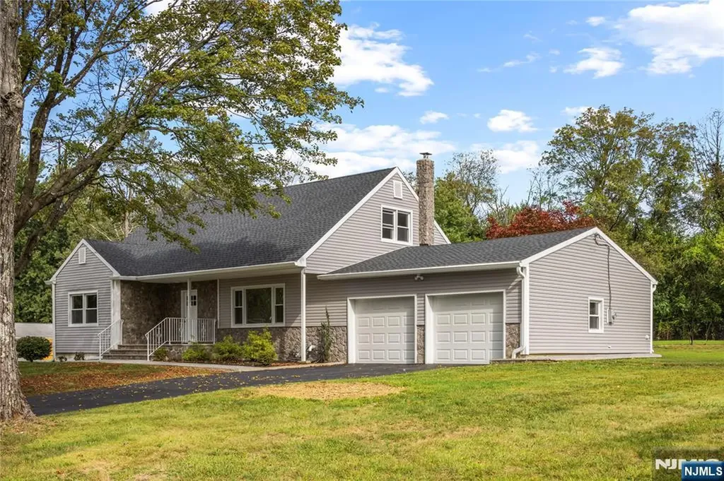 14 Kim Lane Washington Township NJ 07840