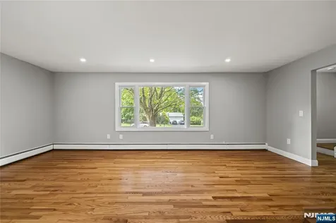 14 Kim Lane Washington Township NJ 07840