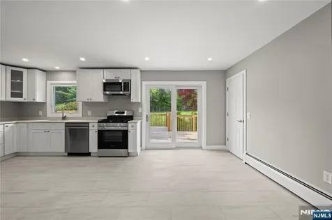 14 Kim Lane Washington Township NJ 07840