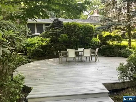 3 Lambs Lane Cresskill NJ 07626