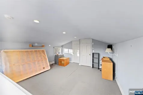 3 Lambs Lane Cresskill NJ 07626