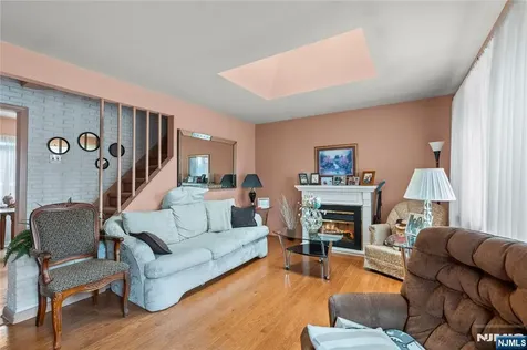 64 Ploch Road Clifton NJ 07013