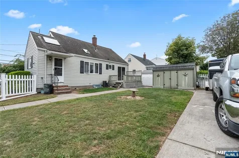 64 Ploch Road Clifton NJ 07013