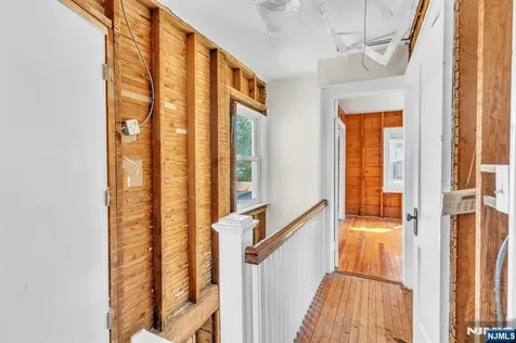 68-70 Richelieu Place Newark NJ 07106