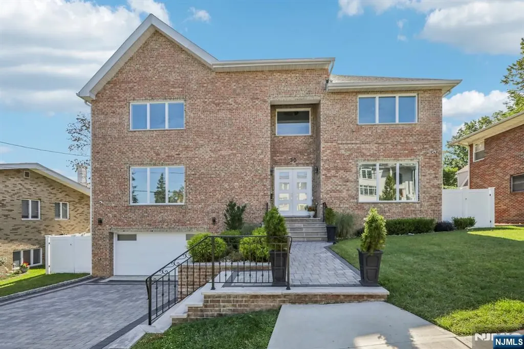 30 Cortland Place Cliffside Park NJ 07010