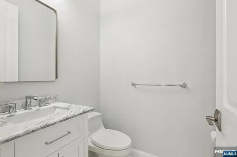 30 Cortland Place Cliffside Park NJ 07010