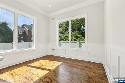 30 Cortland Place Cliffside Park NJ 07010