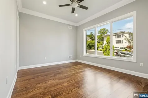 30 Cortland Place Cliffside Park NJ 07010