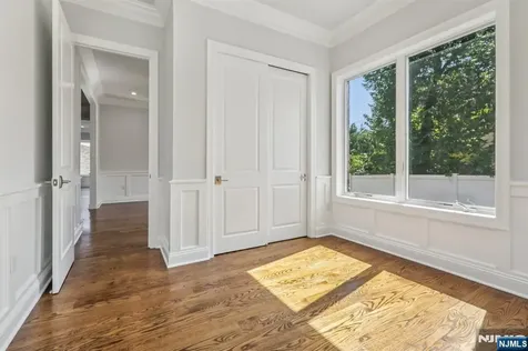 30 Cortland Place Cliffside Park NJ 07010