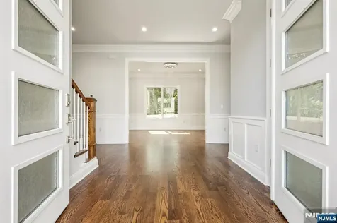 30 Cortland Place Cliffside Park NJ 07010
