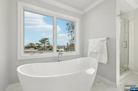 30 Cortland Place Cliffside Park NJ 07010