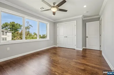 30 Cortland Place Cliffside Park NJ 07010