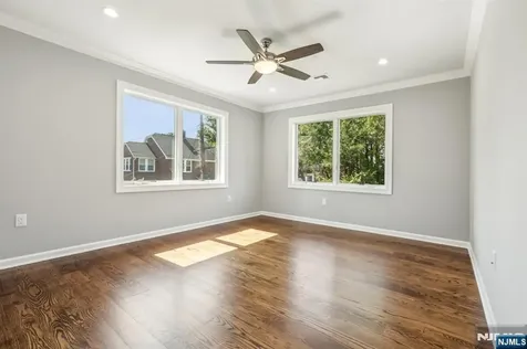 30 Cortland Place Cliffside Park NJ 07010