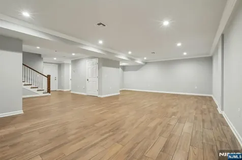 30 Cortland Place Cliffside Park NJ 07010