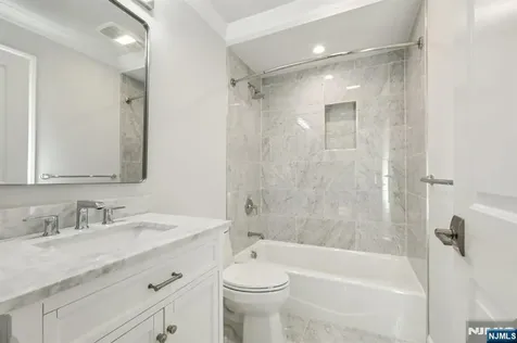 30 Cortland Place Cliffside Park NJ 07010