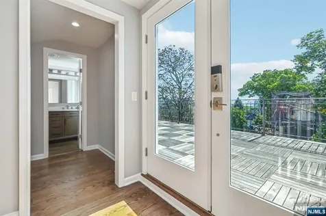 30 Cortland Place Cliffside Park NJ 07010