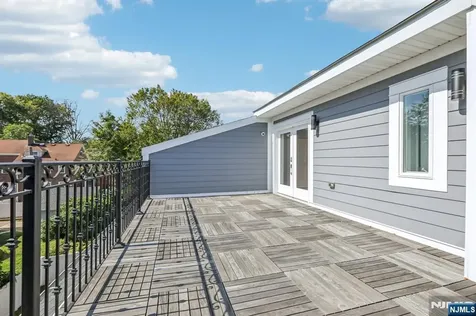 30 Cortland Place Cliffside Park NJ 07010
