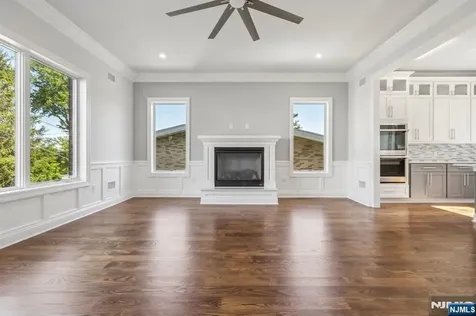 30 Cortland Place Cliffside Park NJ 07010