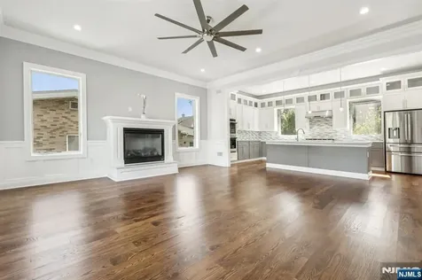 30 Cortland Place Cliffside Park NJ 07010