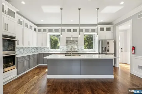 30 Cortland Place Cliffside Park NJ 07010