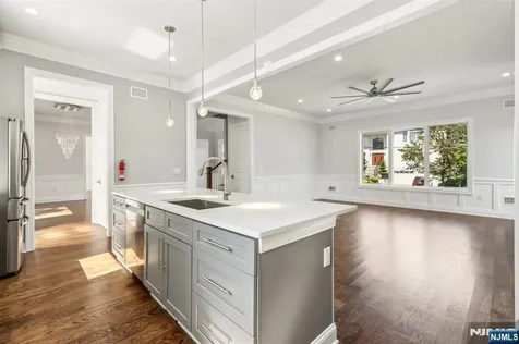 30 Cortland Place Cliffside Park NJ 07010