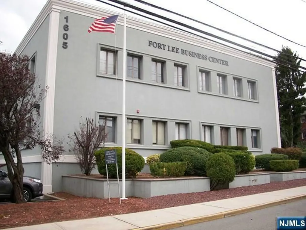 1605 John Street Fort Lee NJ 07024