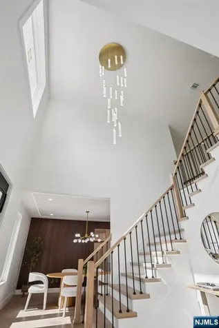 187 Crest Drive Paramus NJ 07652