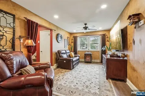 1025 Koelle Boulevard Secaucus NJ 07094