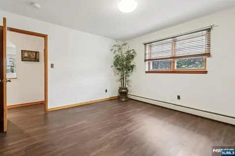 1025 Koelle Boulevard Secaucus NJ 07094