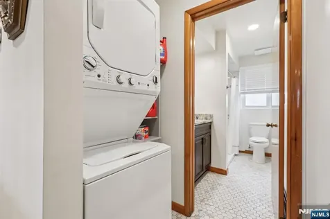 1025 Koelle Boulevard Secaucus NJ 07094