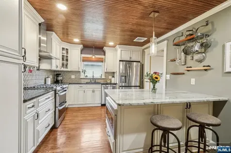 1025 Koelle Boulevard Secaucus NJ 07094