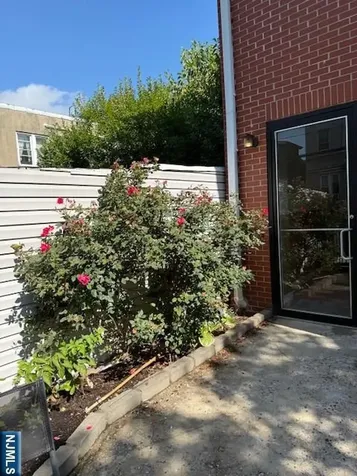54 47th Street Weehawken NJ 07086