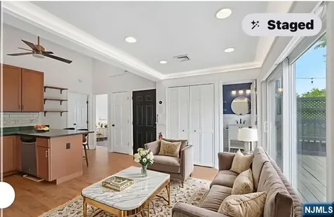 54 47th Street Weehawken NJ 07086