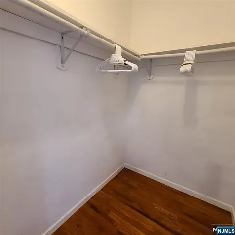 182 Anderson Fairview NJ 07022