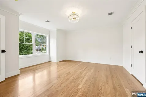 153 Glen Avenue Glen Rock NJ 07452