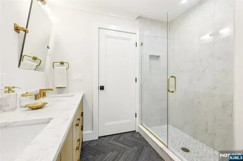 153 Glen Avenue Glen Rock NJ 07452