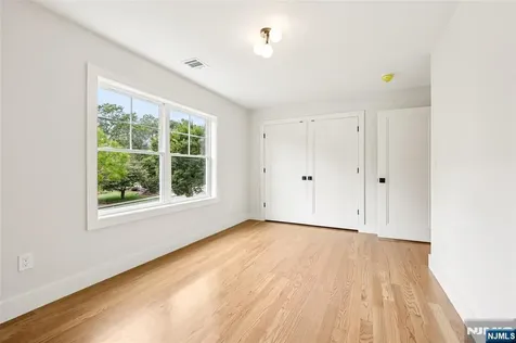 153 Glen Avenue Glen Rock NJ 07452