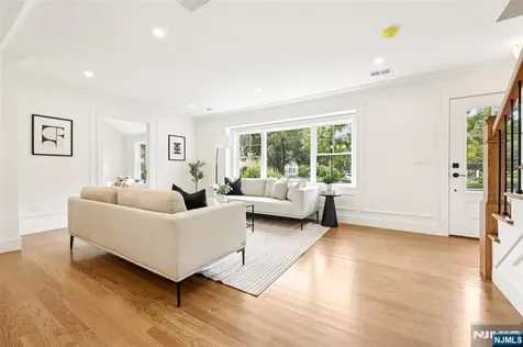 153 Glen Avenue Glen Rock NJ 07452