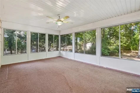 10 Hilltop Terrace Wayne NJ 07470