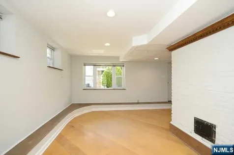 85 Oak Street Ridgewood NJ 07450