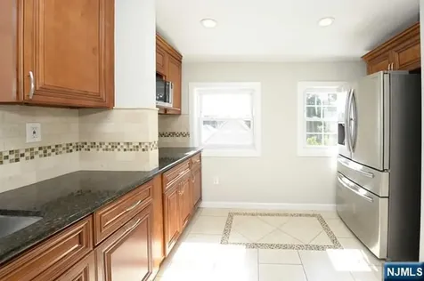 85 Oak Street Ridgewood NJ 07450
