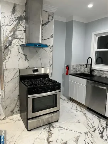 753 11th Street Newark NJ 07103