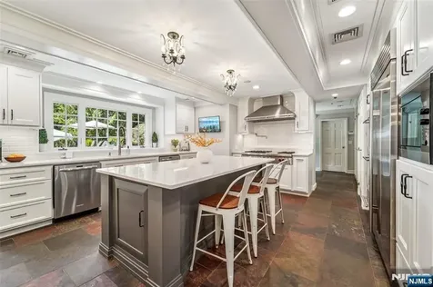 679 Cheyenne Drive Franklin Lakes NJ 07417
