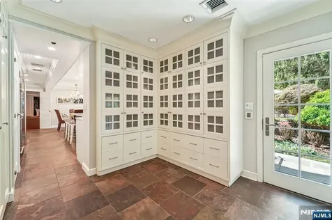 679 Cheyenne Drive Franklin Lakes NJ 07417